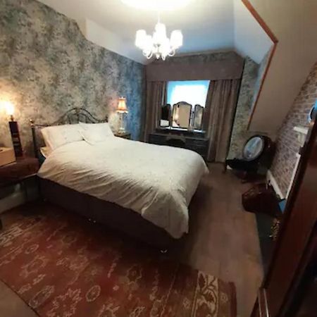 The Attic Apartment At Number 54 Ilfracombe Buitenkant foto